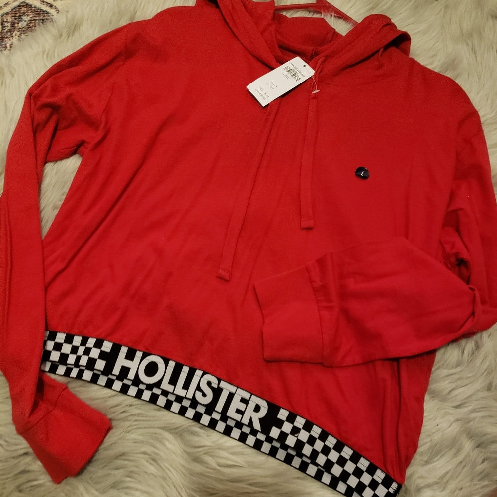 Hollister red hooded crop